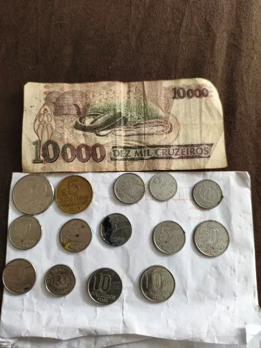 Moedas e cédula antigas