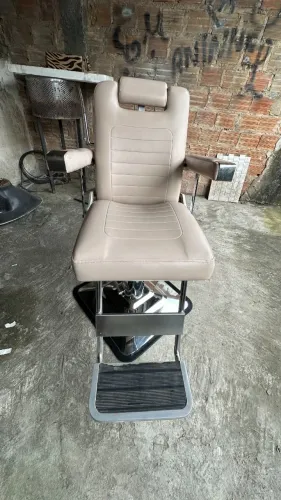 Vendo Cadeira de Barbeiro 