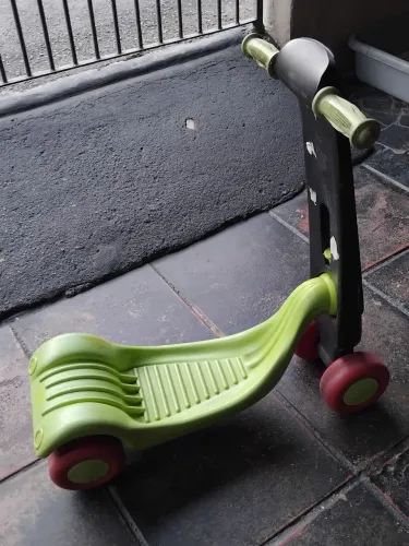 PATINETE INFANTIL USADO