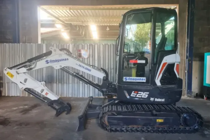 Mini Escavadeira Bobcat Mod. E26 Ano 2024 344.5hs Ar + Aço