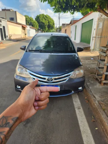 Toyota Etios XS Sedan 1.5 Flex 16V 4P Mec. 2016