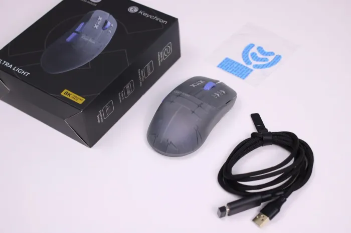 Mouse Gamer Keychron G3 8K Cinza/Roxo - 44g | PAW3950 | Na caixa