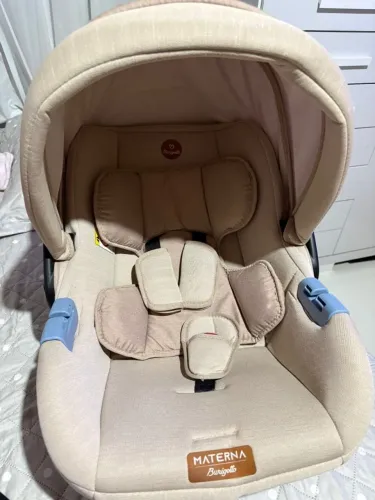 Bebê conforto burigotto