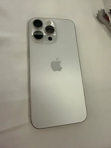 iPhone 15 Pro Max Titânio Natural | Excelente Estado
