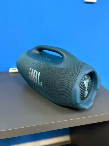 JBL Boombox 4