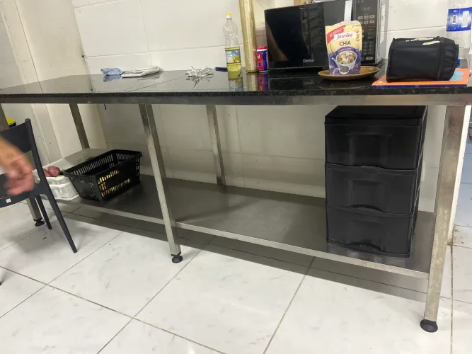 Bancadas para cozinha em mármore granito verde Ubatuba 