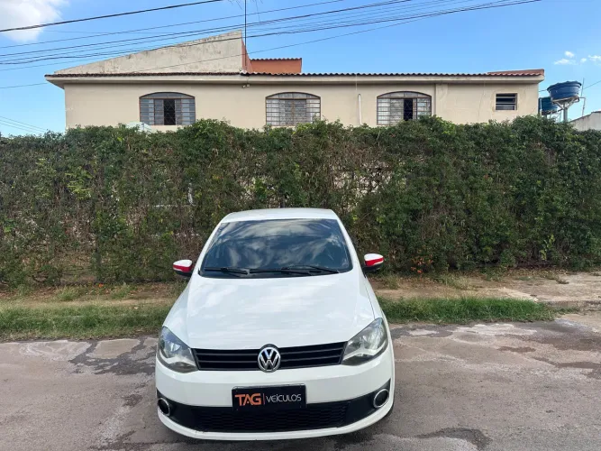 Volkswagen Fox 1.0 MI Total Flex 8V 5P 2012