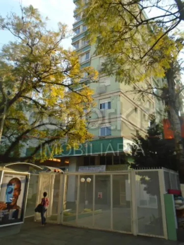 IMOBILIÁRIA SCHOTKIS VENDE APARTAMENTO DE 01 DORMITÓRIO, TOTALMENTE MOBILIADO, NA RAMIRO B