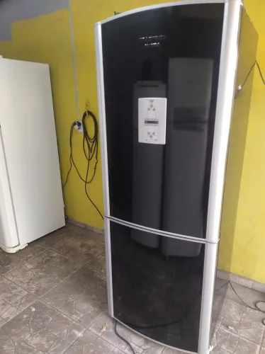 Geladeira Brastemp inverse  envelopada Blek piano 