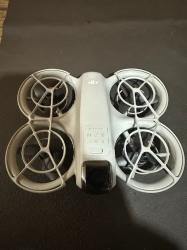 Vendo Drone DJI Neo completo com todos os acessórios possíveis 