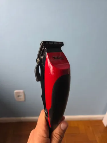 Máquina de cortar cabelo Wahl