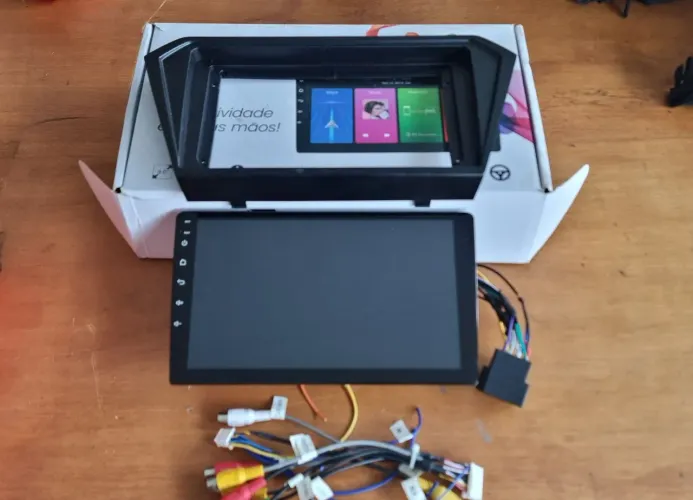 Kit Multimidia Android + Wifi 9 Polegadas + Moldura para VW Voyage, Gol, Saveiro.