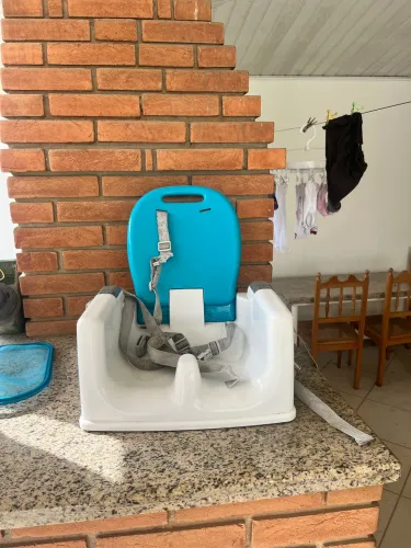 Cadeira de alimentação adaptável