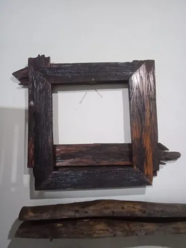Moldura rústica