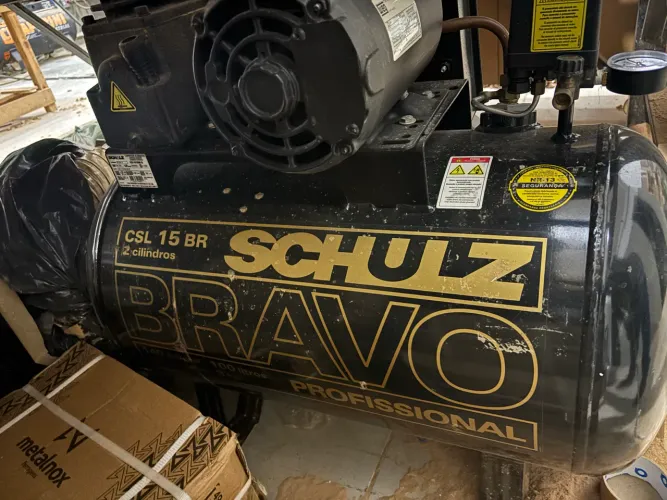 Compressor de Ar 3cv Monofásico Bravo Csl 15Br/100L Schulz