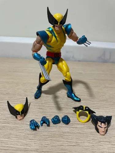 Wolverine CT Toys X-Men estilo Mafex Medicom