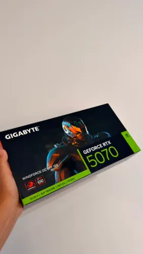 RTX 5070 12GB Gigabyte Triple fan
