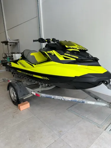 Jet ski rxp 300