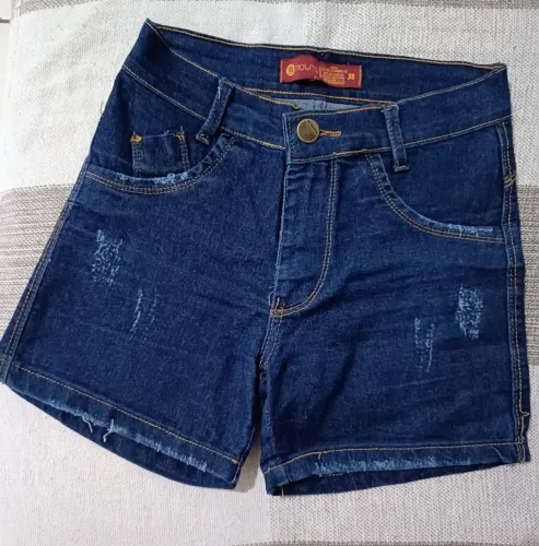 Short jeans