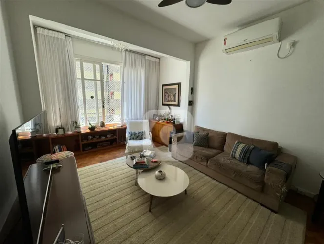 Apartamento à venda no Leblon  94 m² | 3 quartos (1 suíte) | Sol passante