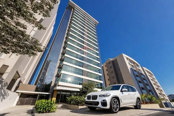 Apartamento com 3 suítes e 3 vagas de garagem para locação no Estrela Sul