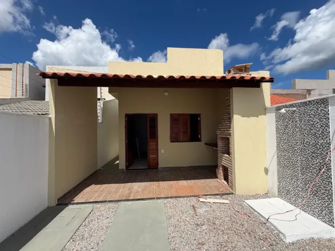 Oportunidade em Paracuru  Bairro Maleitas   Metragem do Terreno: 5.00x35.00