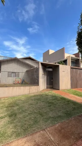 Casa à venda no bairro Santa Fé - Dourados/MS