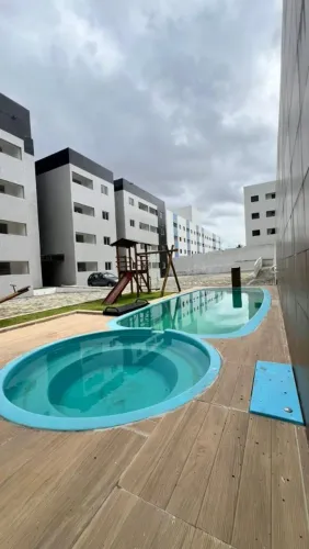 REPASSE TÉRREO COM QUINTAL GRANDE! Prédio com Área de lazer completa!
