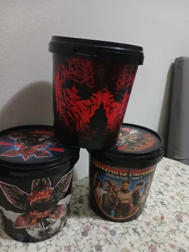 3 potes vazios stranger things