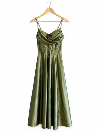 Vestido Midi Acetinado com Busto Drapeado - Estilo Corset - Verde Oliva