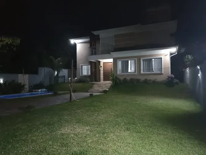 Casa de condomínio para venda com 380 metros quadrados com 5 quartos