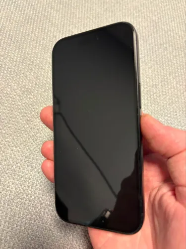 iPhone 15 256GB