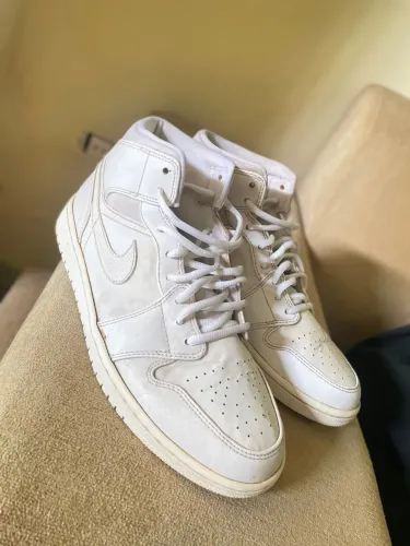 Sapato Nike cano alto branco 41/42