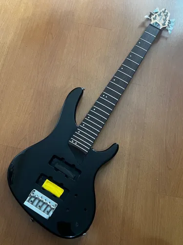 Corpo de baixo washburn 6 cordas