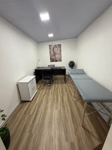 Sala para alugar diária ou mensal , ou parceria em clínica de estética !