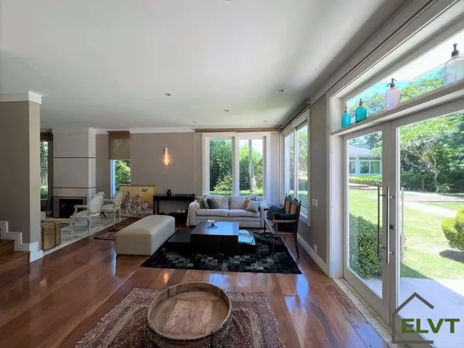 Casa em Condomínio Forest Hills Jandira | 4 Quartos, Piscina e Lazer Completo