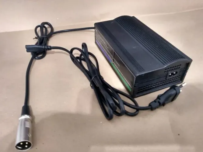 carregador de cadeira rodas b400 (semi novo)