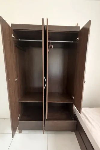 Guarda Roupa Solteiro 4 Portas