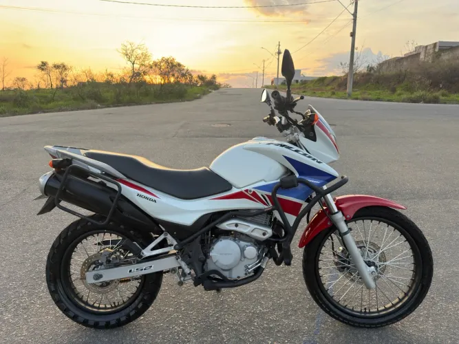 Honda Nx Falcon 400i Excelente Estado(Apenas 46.000 km)
