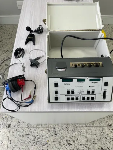Audiômetro MAICO MA41