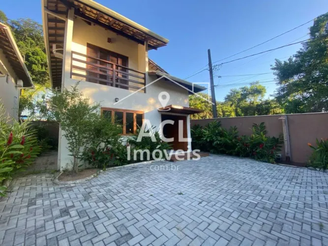 Casa com 3 dormitórios à venda, 140 m² por R$ 750.000,00 - Boiçucanga - São Sebastião/SP
