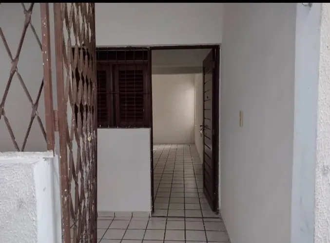 Excelente Apartamento Térreo no Alto do Céu -2 Quartos (1 Suíte) Próximo a Praça e Escola