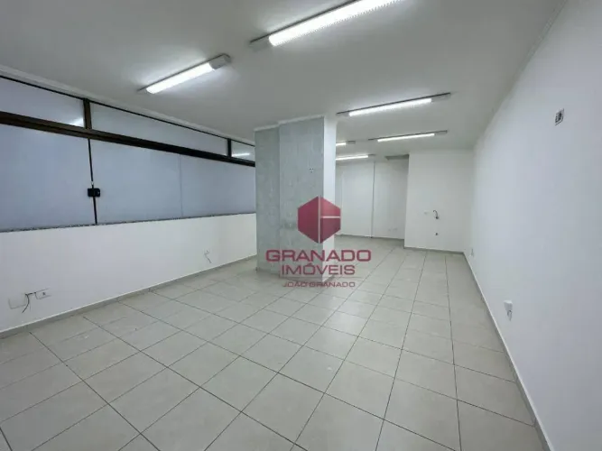 Sala para alugar, 57 m² por R$ 1.280/mês - Zona 01 - Maringá/PR