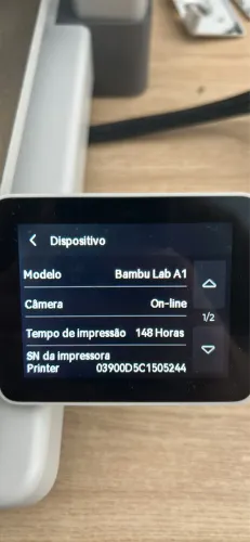 Bambu Lab A1 Combo com 148 horas de uso
