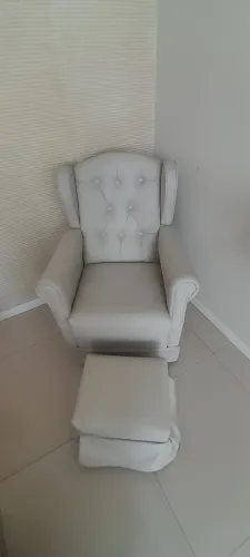 Poltrona de amamentação 