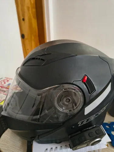 Capacete escamoteável texx