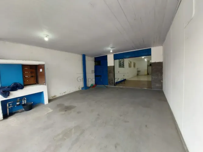Oportunidade - Casa Sobrado - Bosque dos Eucaliptos - 3 Dormitórios - 250m².
