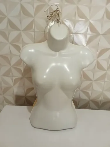 10 Busto
