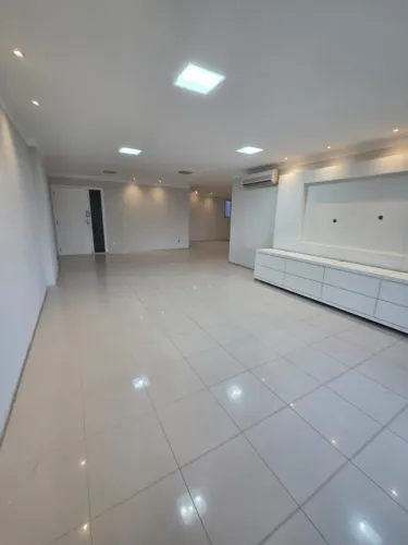 Vendo Apartamento 4 suítes 3 vagas Jardim Renascença