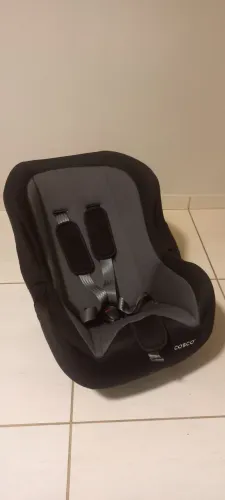 Cadeirinha de automóvel